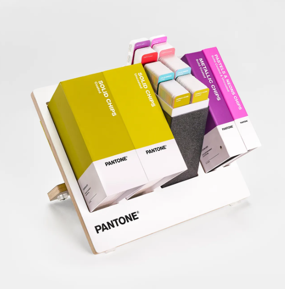 Pantone%26reg%3B+Reference+Library+8706+Colors